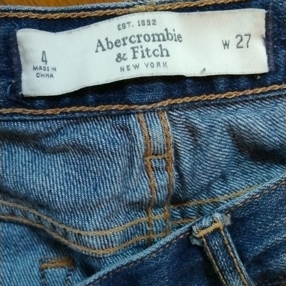Abercrombie & Fitch distressed jeans. Size 27. Shorter length. - Picture 12 of 14